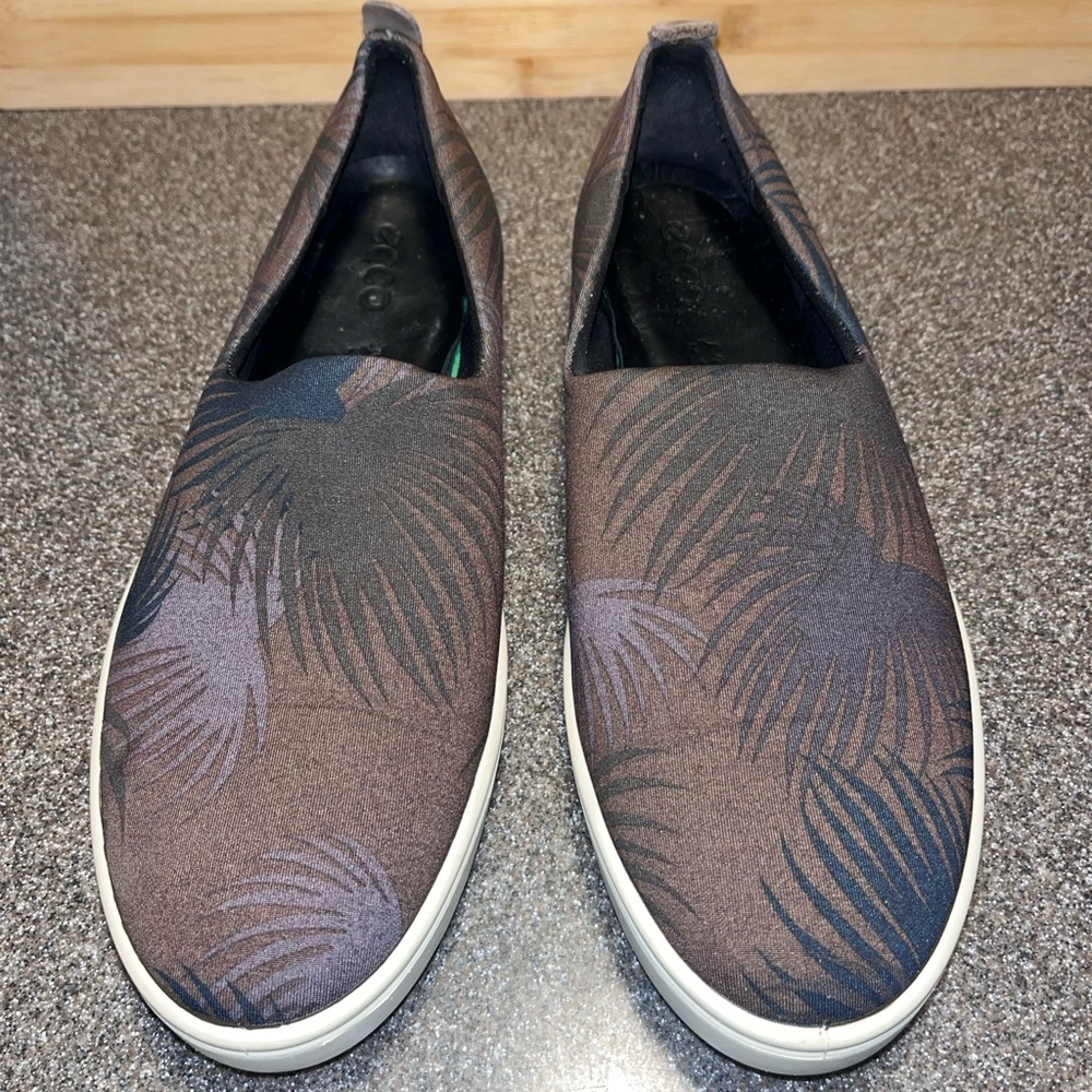 Ecco Fara Women's Tarmac Palm Print Slip On Sneaker Sz 41 EUR US 10-10.5